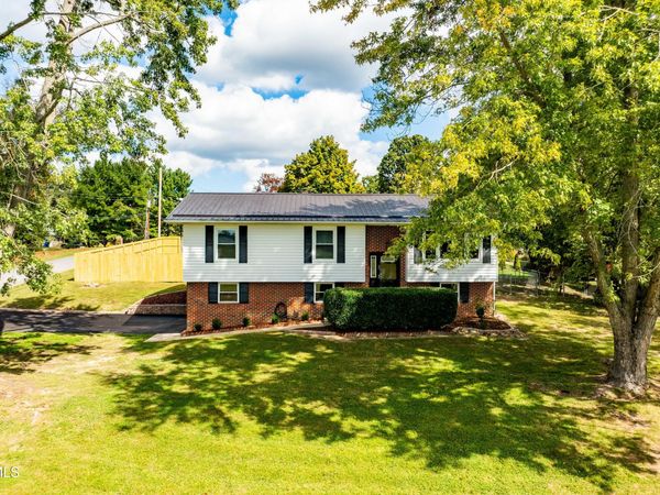 118 Greenmeadow Lane, Jonesborough, TN 37659