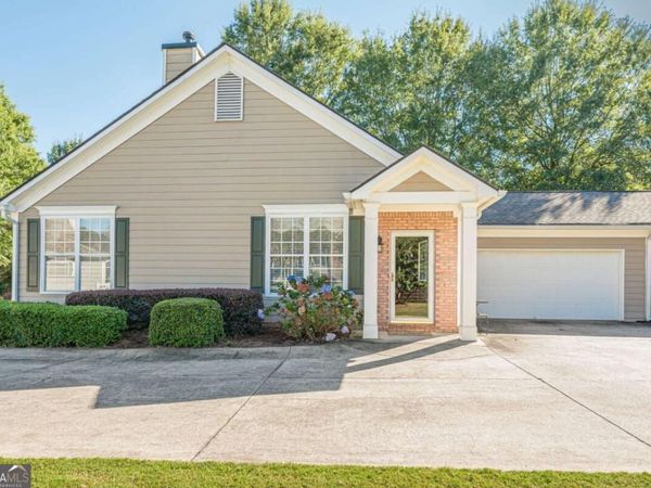 35 Camry Circle, Dallas, GA 30157