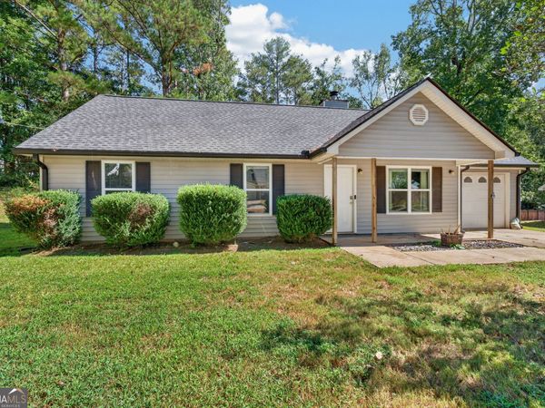 112 Starlake Drive, Jackson, GA 30233