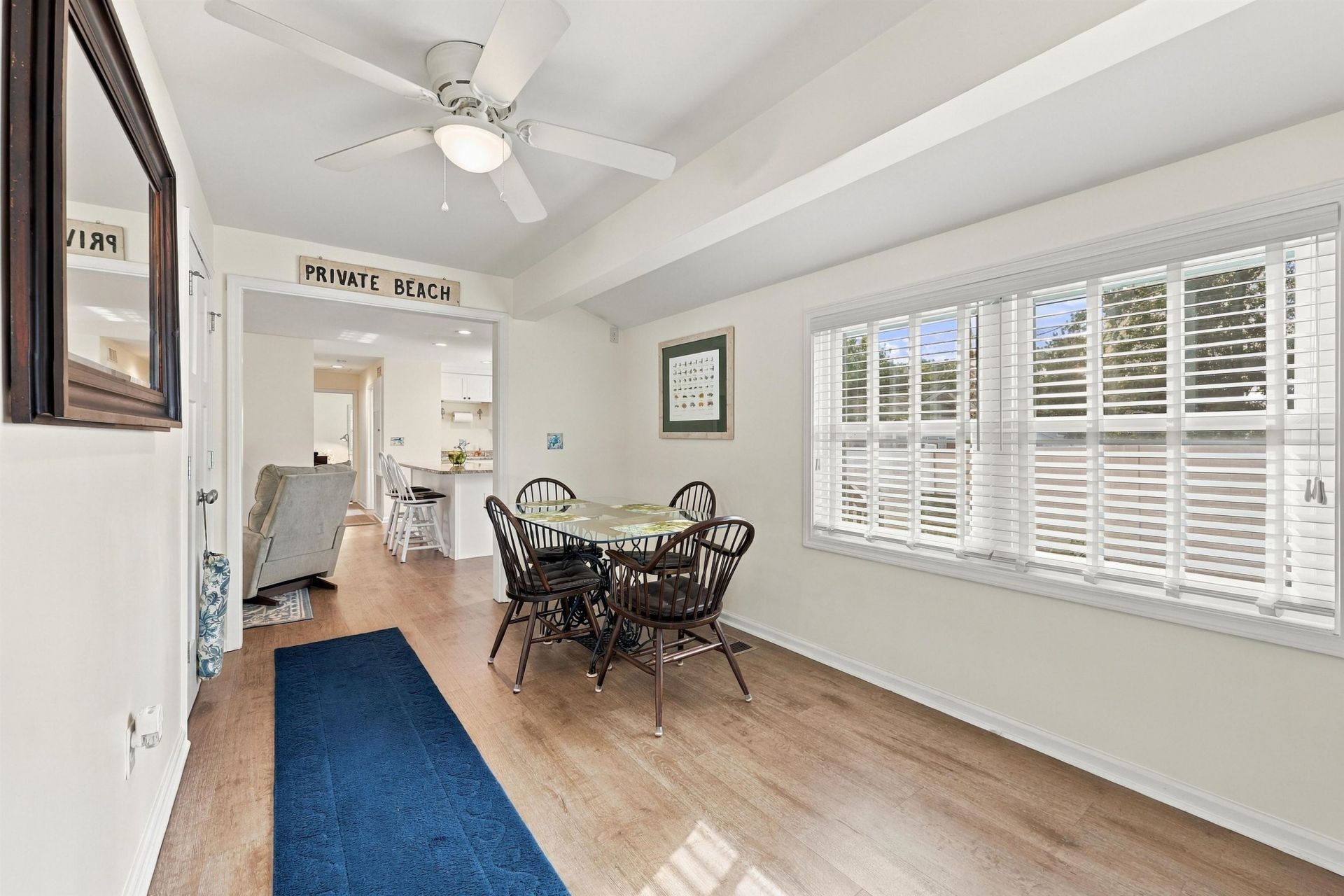 213 N Hollywood Dr. Photo 12