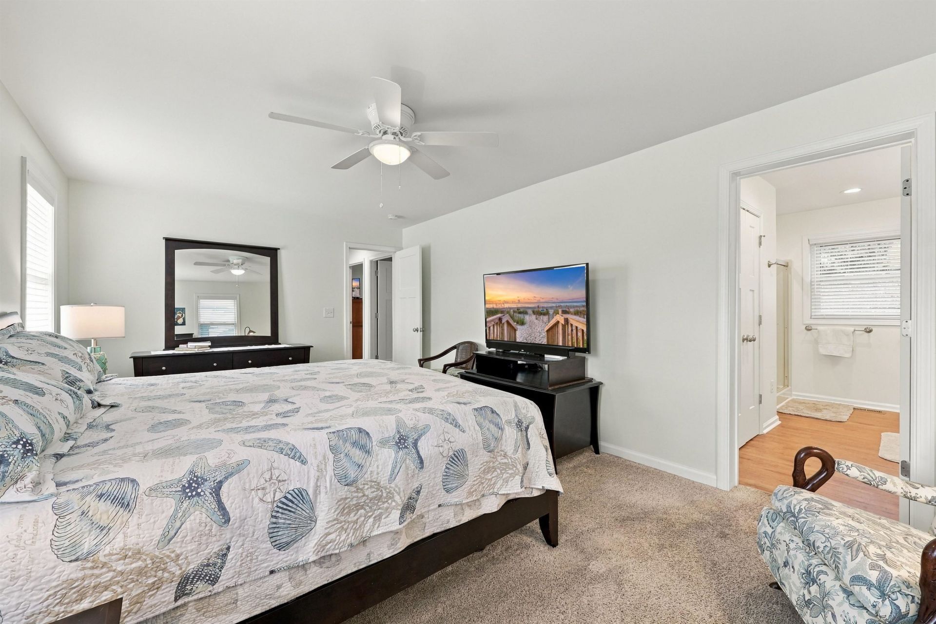 213 N Hollywood Dr. Photo 14