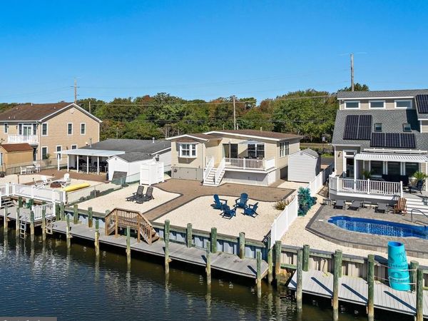 975 BEACH HAVEN WEST BOULEVARD, MANAHAWKIN, NJ 08050
