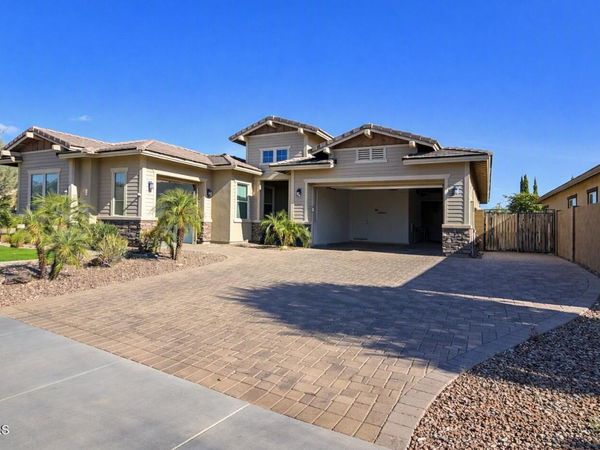 9331 W PLUM Road, Peoria, AZ 85383