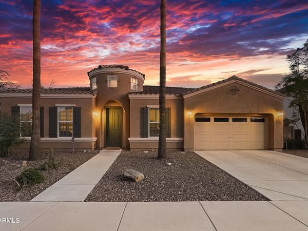 4221 E CANYON Way E, Chandler, AZ 85249