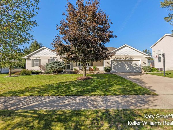 6881 Rex Drive NE, Rockford, MI 49341