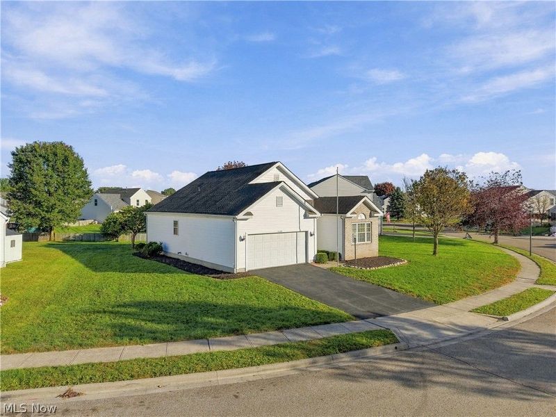 1489 E Quail Run Drive, Newark, OH 43055 Photo 6