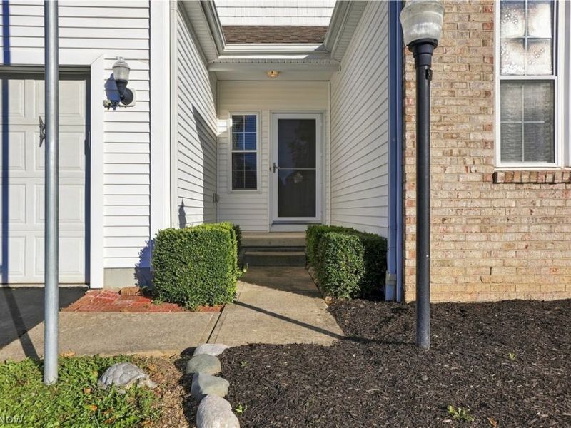 1489 E Quail Run Drive, Newark, OH 43055 Photo 8