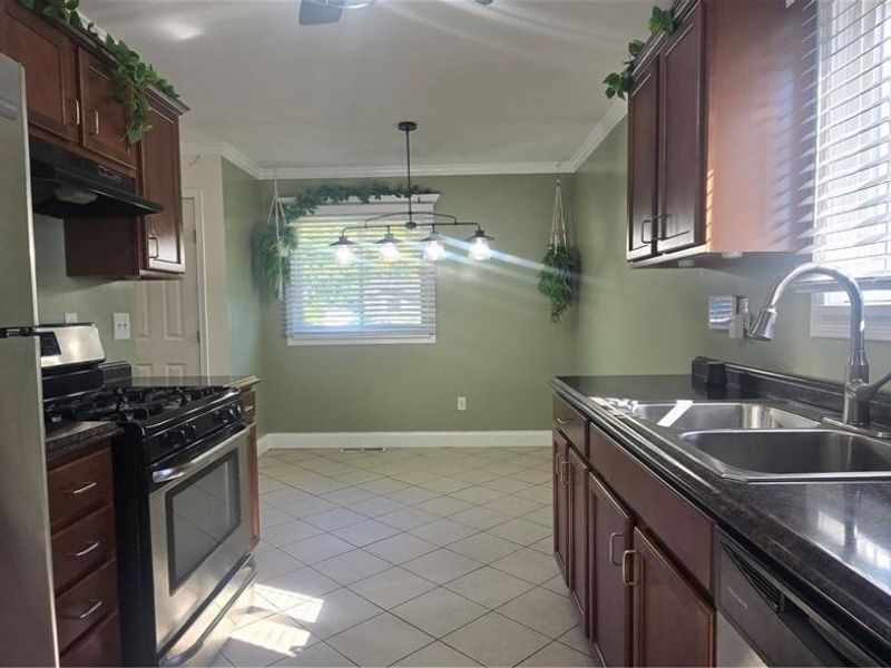 449 Chestnut Drive, Berea, OH 44017 Photo 11