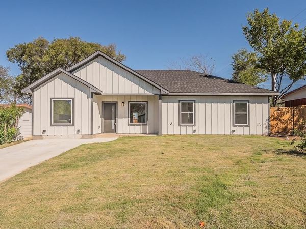 1019 Newby Avenue, Bridgeport, TX 76426