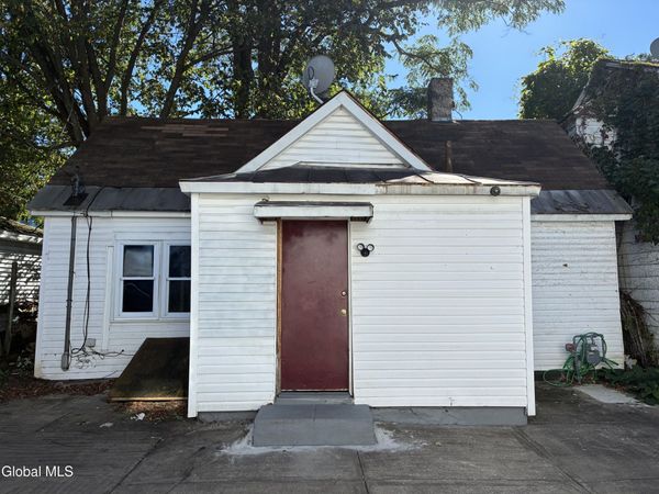 922 Bridge Street, Schenectady, NY 12303
