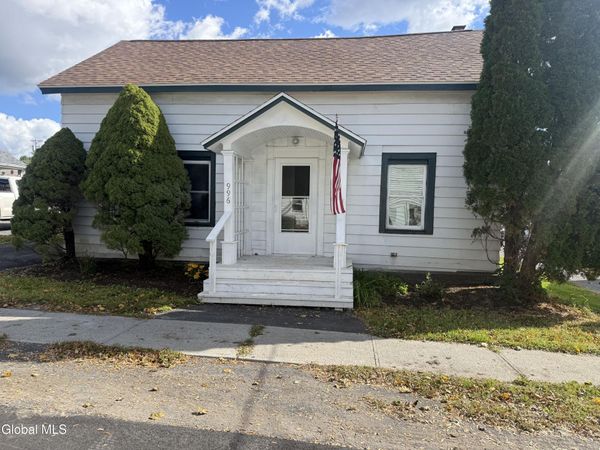 996 County Route 401, Westerlo, NY 12193