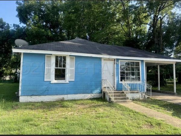 2510 7th Avenue N, Columbus, MS 39701