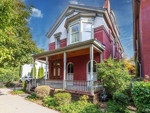17 Whitney Place , Buffalo, NY 14201