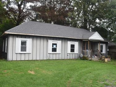 1 Near Place, Auburn, NY 13021