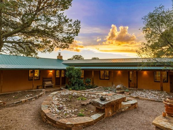 8 Price Ranch Road, Santa Fe, NM 87505