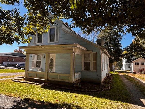 625 Second Street , Marietta, OH 45750
