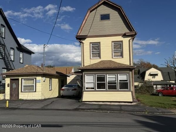 525 Washington Street, Freeland, PA 18224