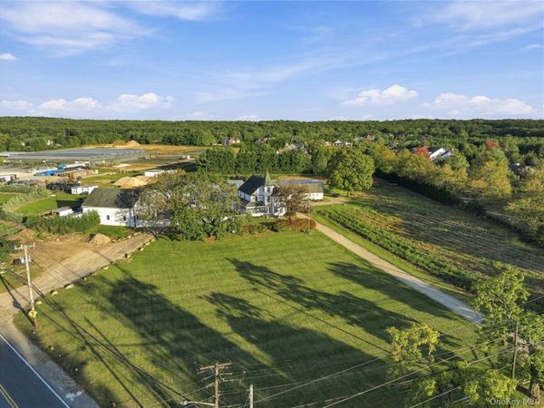 170 Old East Neck Road , Melville, NY 11747
