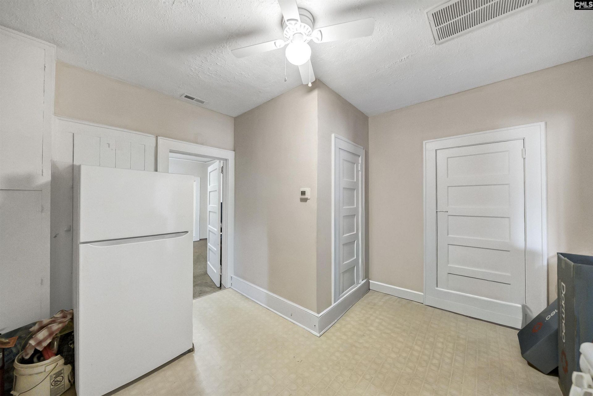 2725 Kirby Street  Photo 11