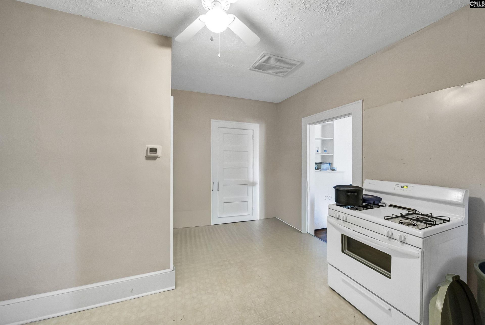 2725 Kirby Street  Photo 12