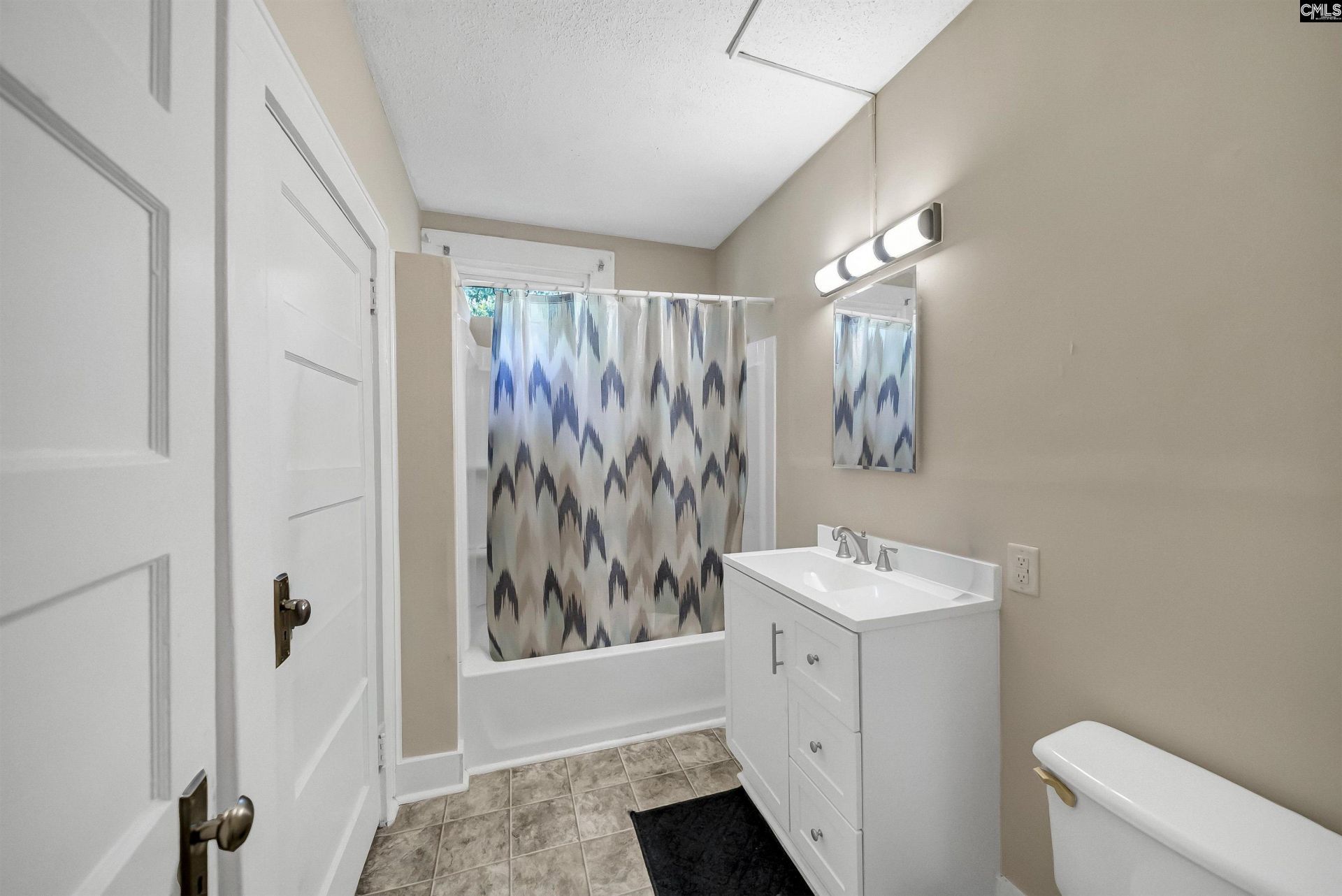 2725 Kirby Street  Photo 16