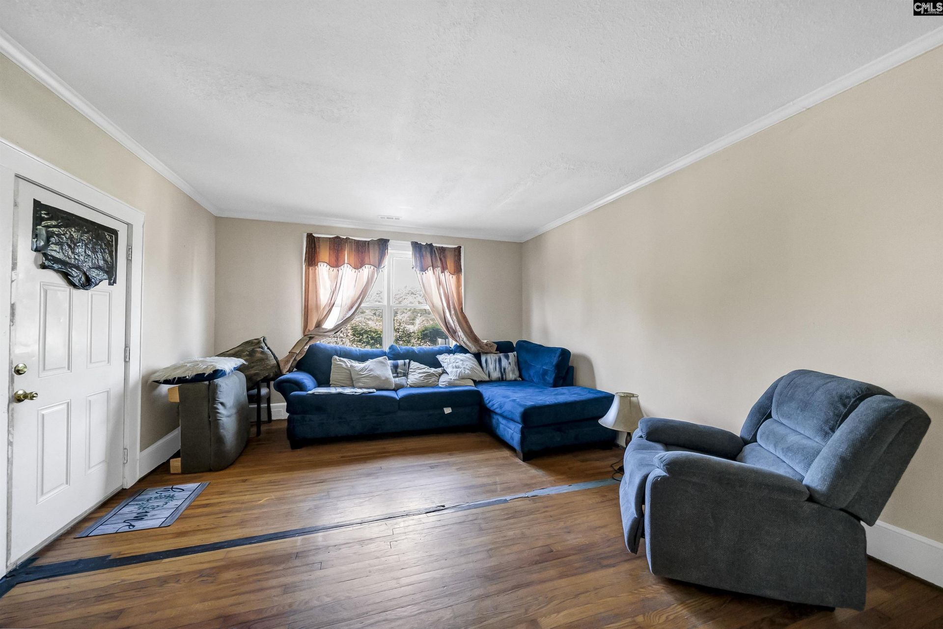 2725 Kirby Street  Photo 9