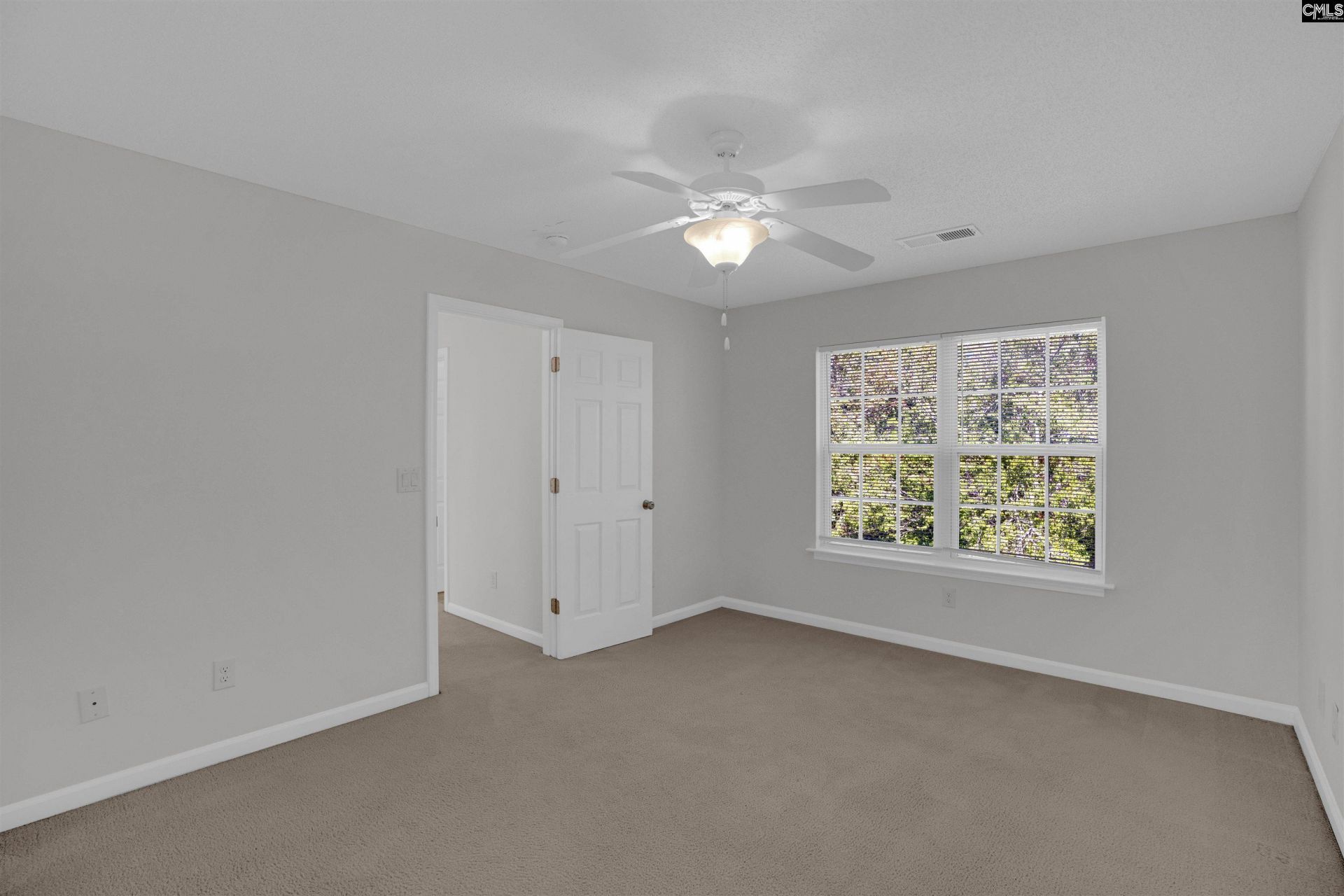 205 Village Walk Photo 15