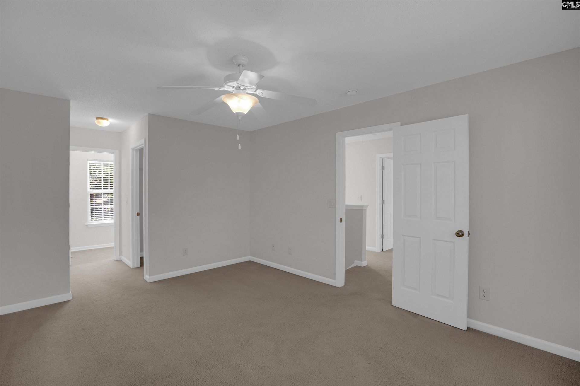 205 Village Walk Photo 16