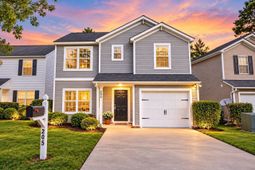 205 Village Walk photo 4