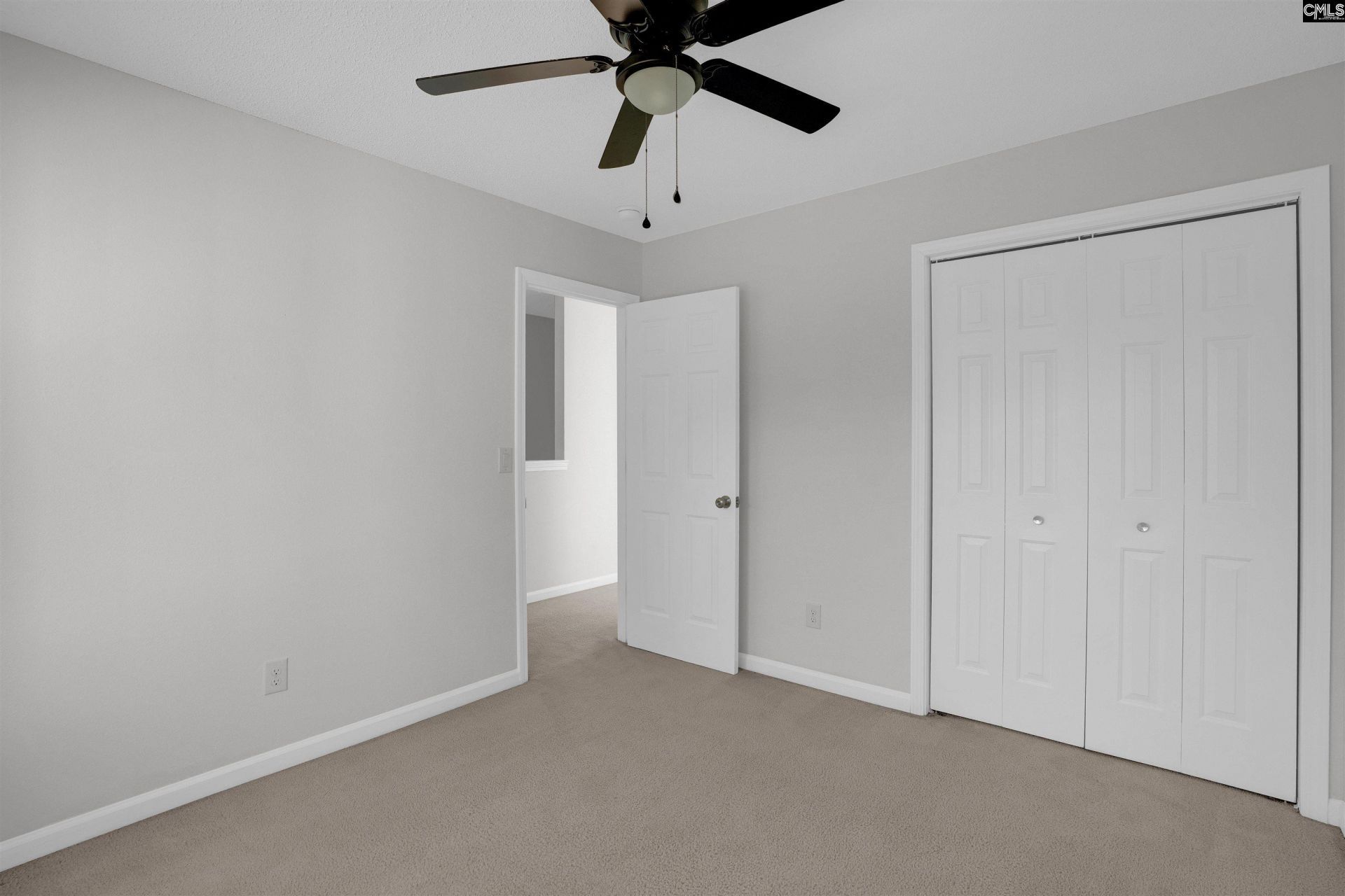 205 Village Walk Photo 20