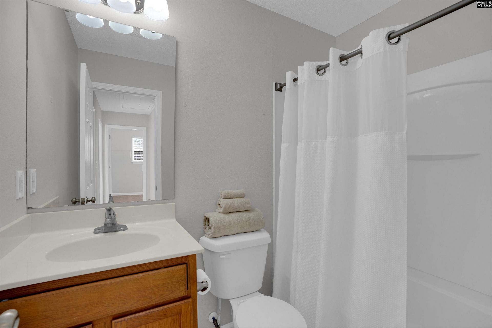 205 Village Walk Photo 21