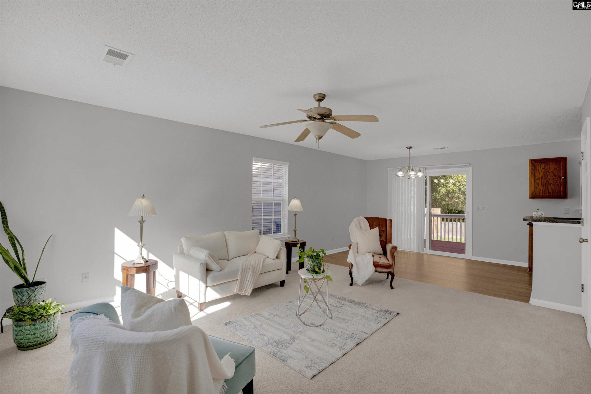 205 Village Walk Photo 4