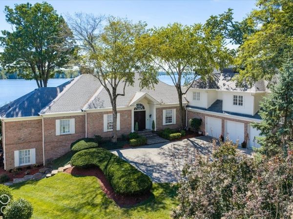 9652 Nautilus Circle, Indianapolis, IN 46256