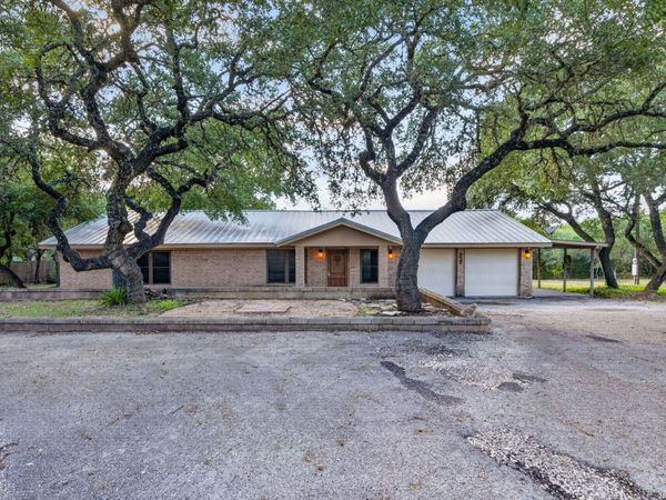 190 Rosenberry, Bulverde, TX 78163