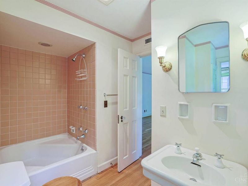 11 Weebetook Lane, Cincinnati, OH 45208 Photo 43