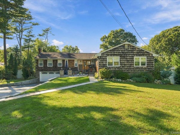 49 Westview Drive , Miller Place, NY 11764