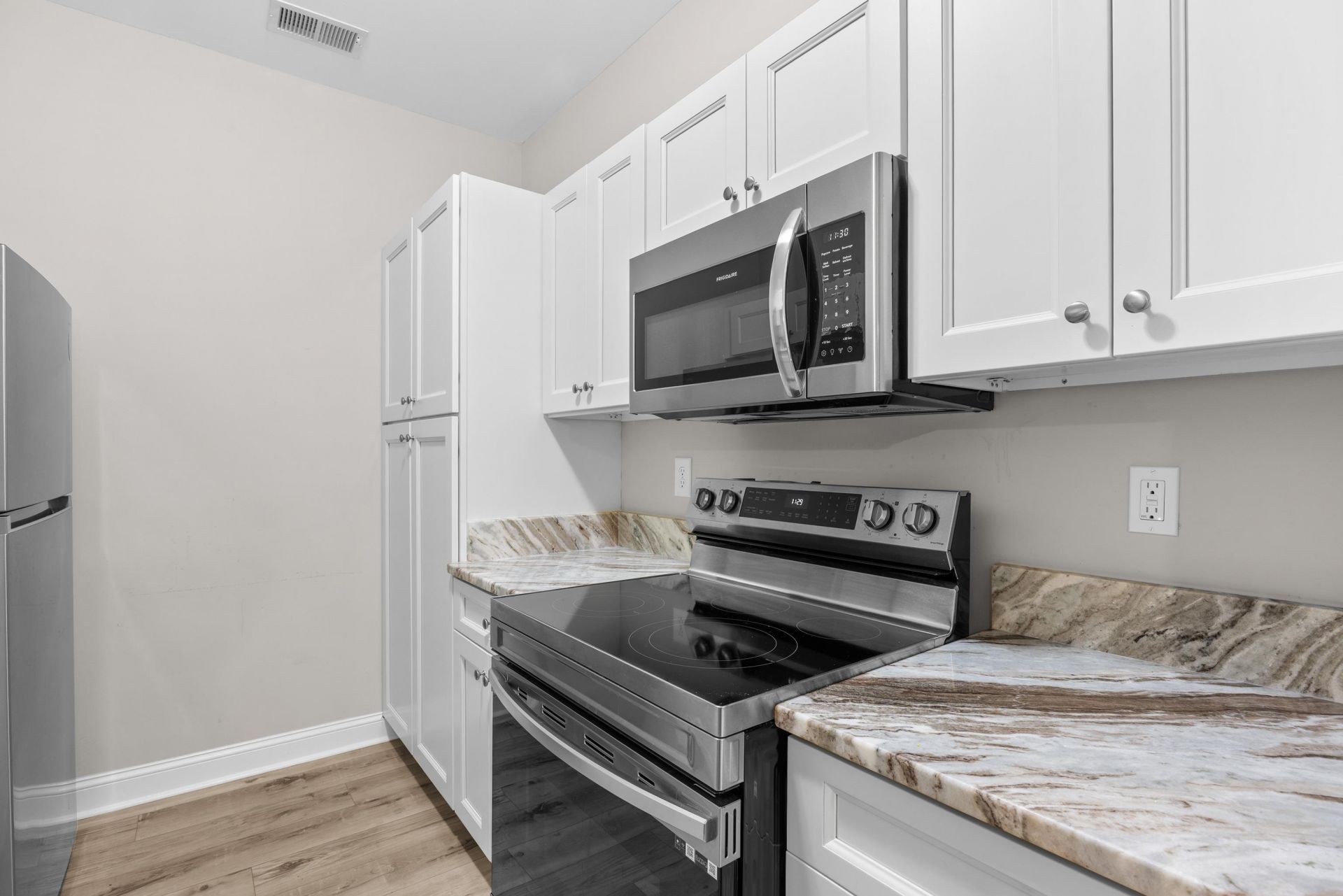 230 Portsmith Dr. Photo 10
