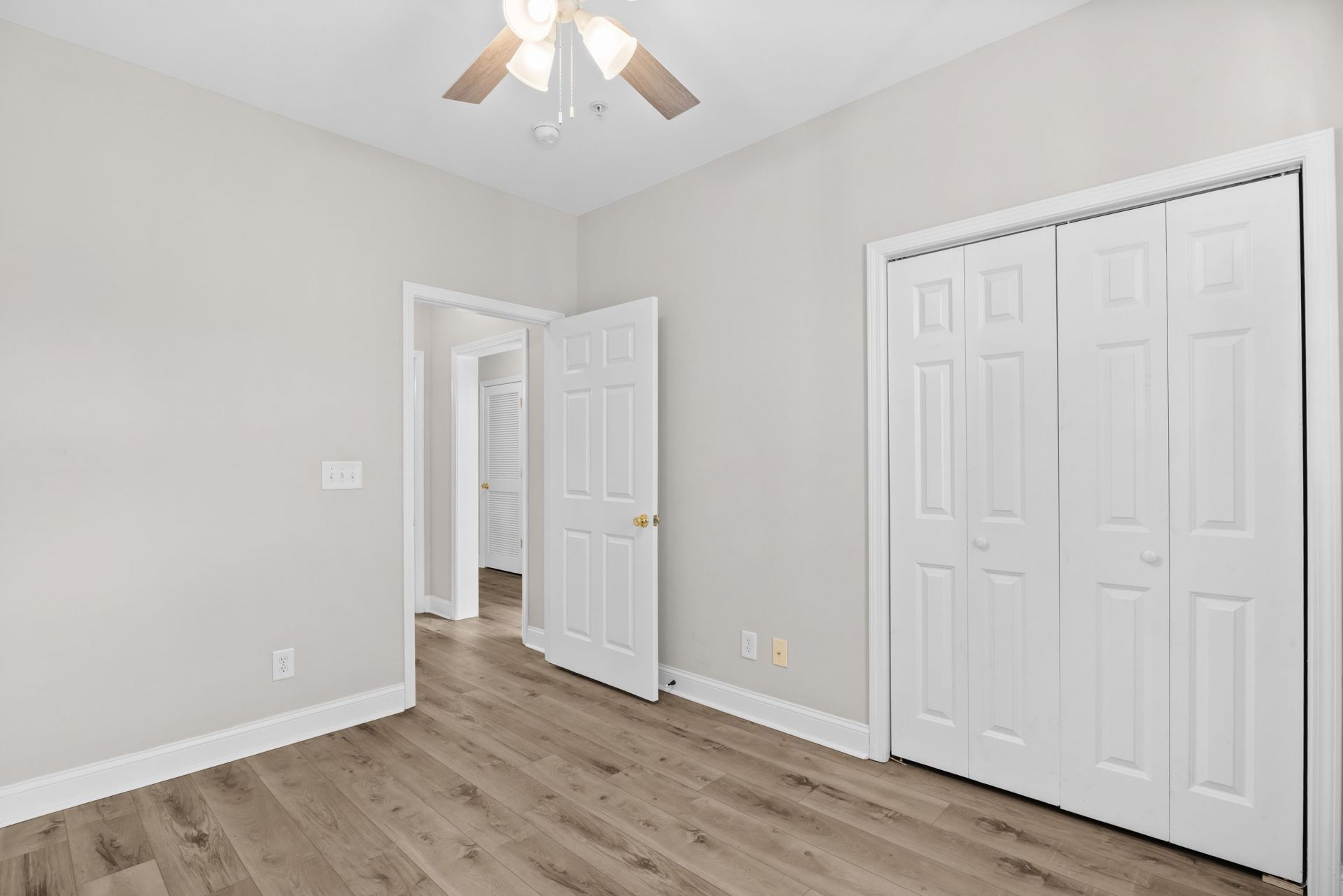 230 Portsmith Dr. Photo 23