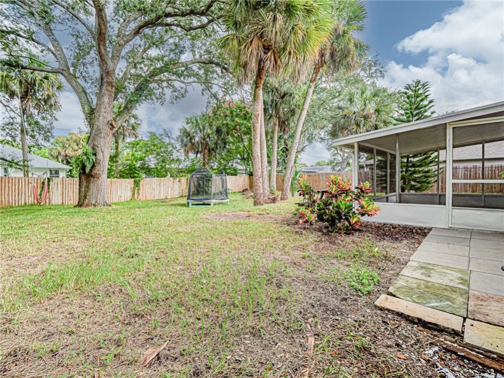 141 Ablett Terrace , Sebastian, FL 32958 Photo