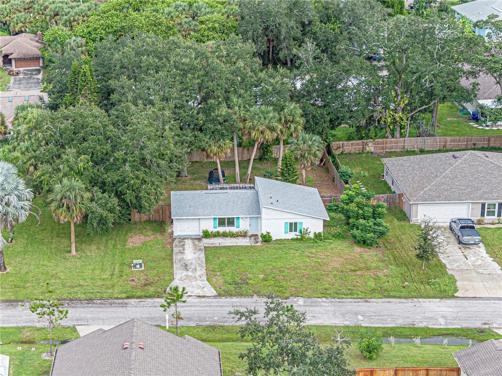 141 Ablett Terrace , Sebastian, FL 32958 Photo