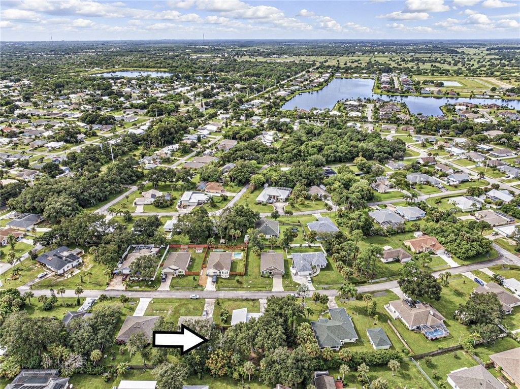 141 Ablett Terrace , Sebastian, FL 32958 Photo
