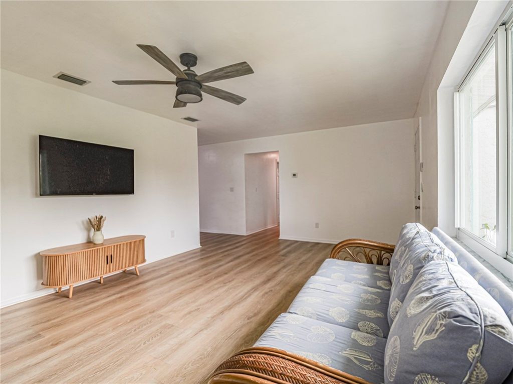 141 Ablett Terrace , Sebastian, FL 32958 Photo