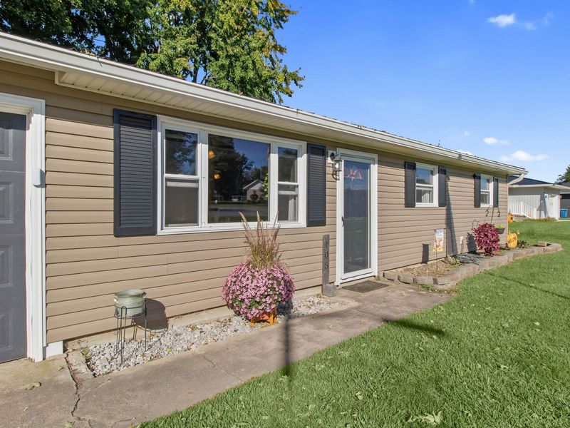 105 Island Avenue, Jackson Center, OH 45334 Photo 2