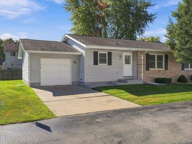 103 Joan Court, Marysville, Mi 48040
