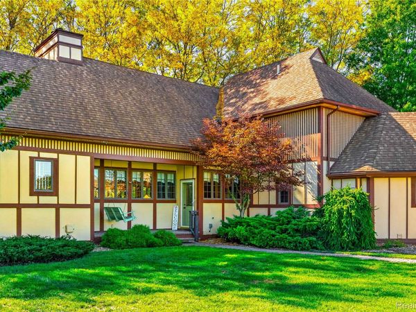 37275 Elizabeth Lane, Huron Township, Mi 48164