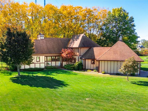37275 Elizabeth Lane, Huron Township, Mi 48164