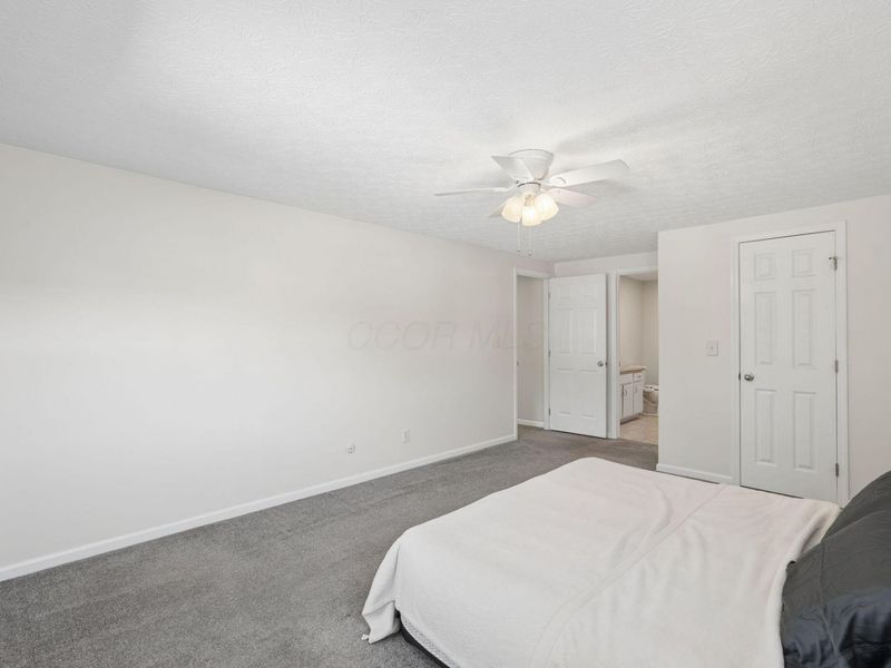 3951 Cypress Creek Drive , Columbus, OH 43228 Photo 24