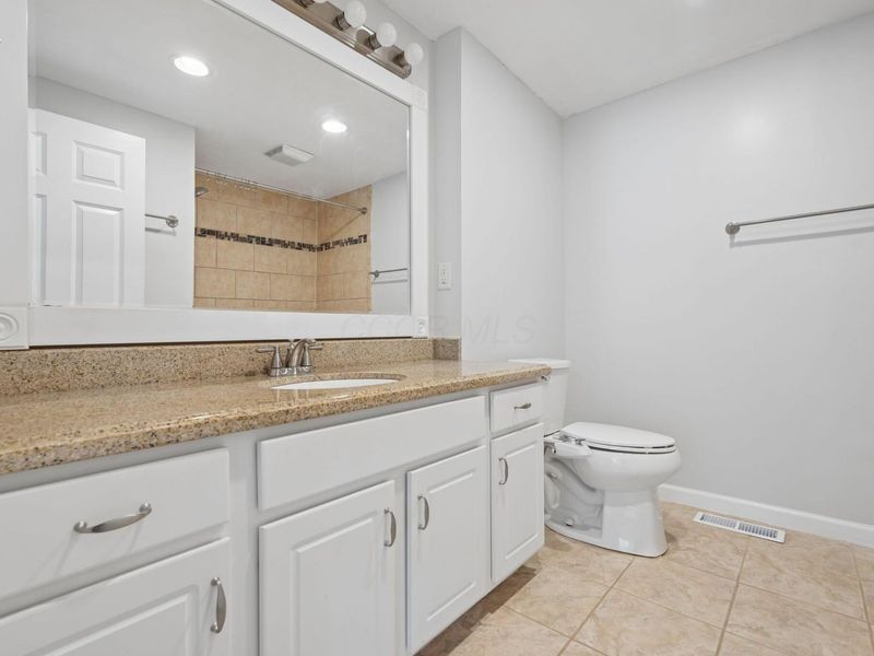 3951 Cypress Creek Drive , Columbus, OH 43228 Photo 25