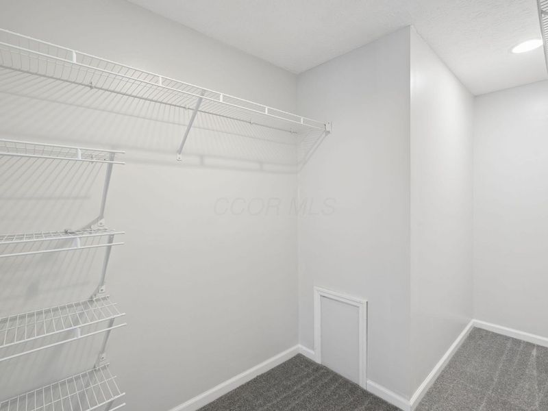 3951 Cypress Creek Drive , Columbus, OH 43228 Photo 27
