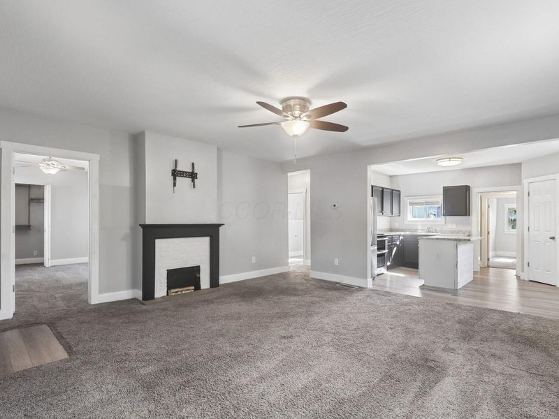 207 W Mill Street , Circleville, OH 43113 Photo 5